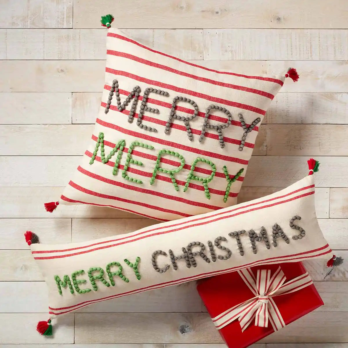 Yarn Striped Christmas Pillows